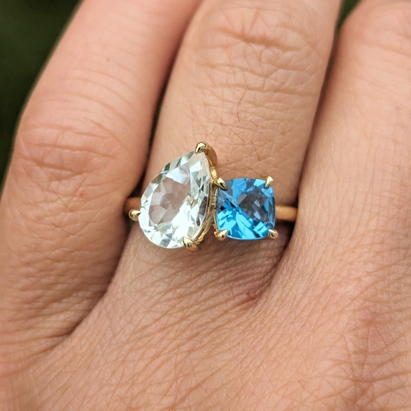 14k yellow gold two stone pear and cushion topaz ring - Picture 6 of 8